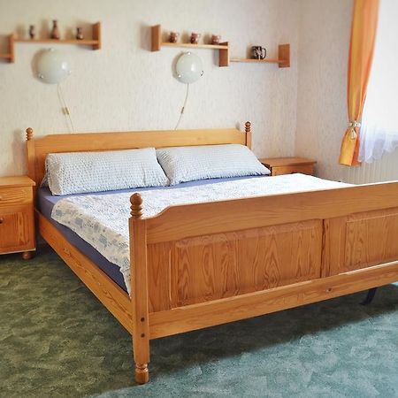 Guest House Kuks Exterior foto