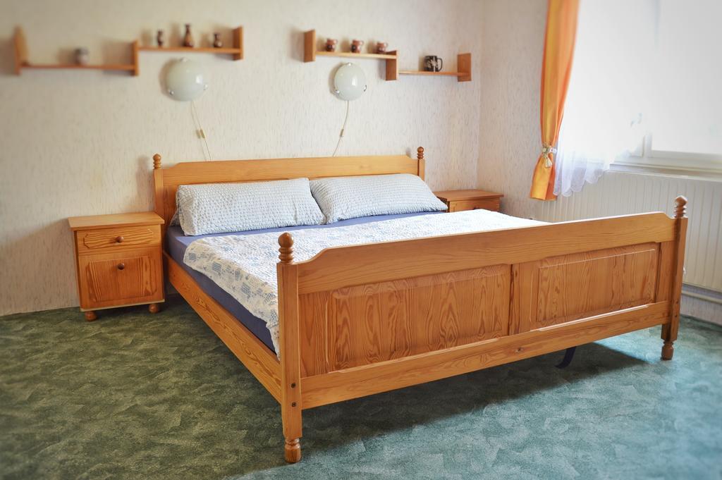 Guest House Kuks Exterior foto